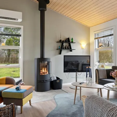 Fritse - 1-9km From The Sea By Interhome